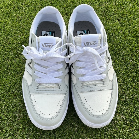 Vans Lowland Leather Shoes - Picture 3 of 10